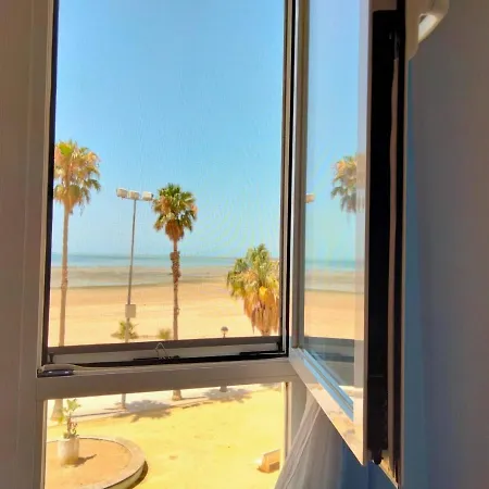 Apartment Apto. Trafalgar, Playa De La Cachucha. Wifi, A/c Puerto Real