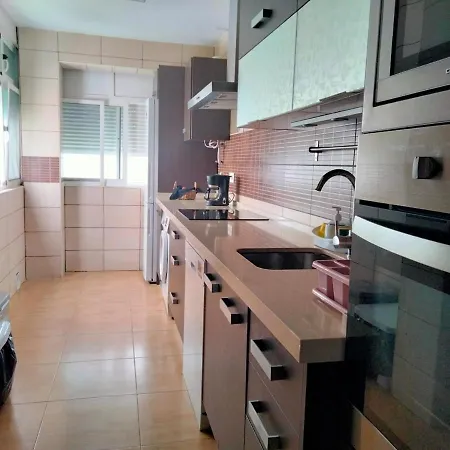 Apartment Apto. Trafalgar, Playa De La Cachucha. Wifi, A/c *