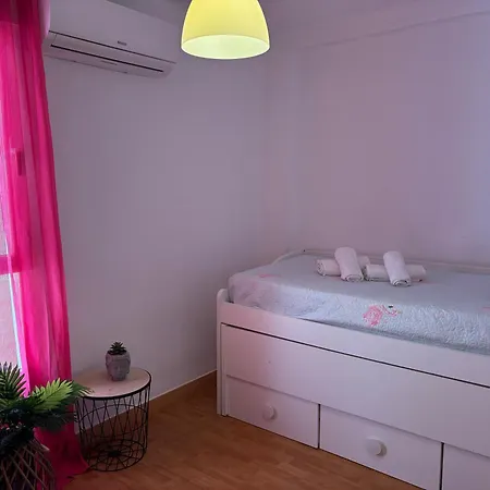Apto. Trafalgar, Playa De La Cachucha. Wifi, A/c Апартаменты *