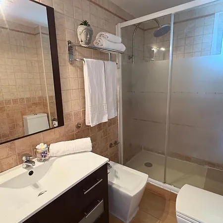 Apto. Trafalgar, Playa De La Cachucha. Wifi, A/c Апартаменты *