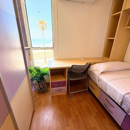 Апартаменты Apto. Trafalgar, Playa De La Cachucha. Wifi, A/c