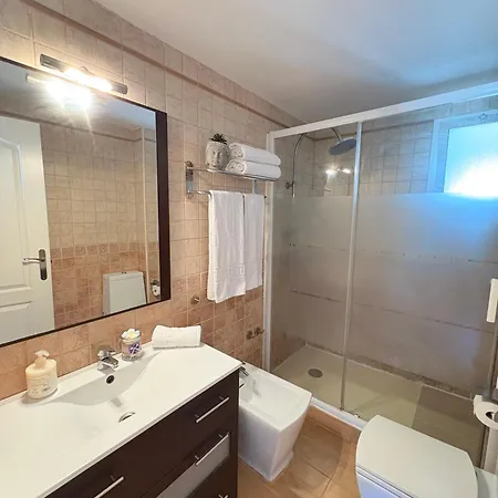 Apto. Trafalgar, Playa De La Cachucha. Wifi, A/c Апартаменты *